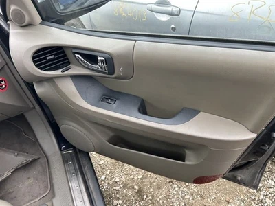 SANTA FE  2004 Front Door Trim Panel 104815558 - Image 1 of 4