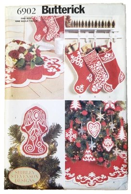 Patrón Butterick 6902 Navidad Navidad Decoración Medias Árbol Falda y Adornos Foto 1 de 4