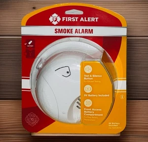 First Alert SA303CN3 Battery Powered Smoke Alarm With Silence Button 9V Battery - Picture 1 of 2