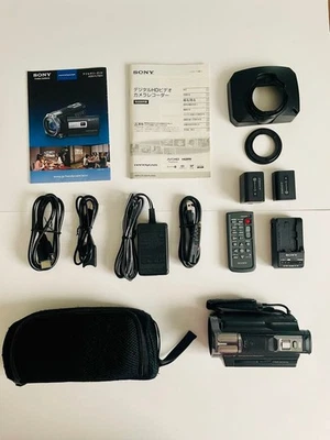 Sony HDR-PJ760 Handycam Video Camera with 2 Batteries & Charger Used - Image 1 of 4