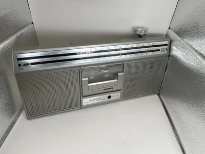 Magnavox D8200 Front Case Housing w/ tuning Dial string assembly - Image 1 of 4