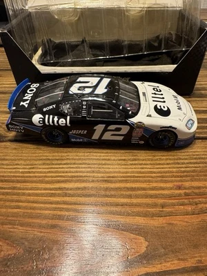 Ryan Newman #12 Alltel Owners Series 2006 1/24 Nascar Diecast - Image 1 of 4