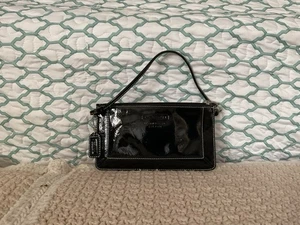 Coach Black Patent Leather Wristlet With Zipper Closure - Picture 1 of 3