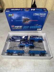 1999 Jeff Gordon Pepsi Train Set - Picture 1 of 5