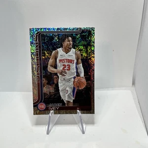 2025-26 Topps Jaden Ivey Sandglitter Detroit Pistons #45 - Foto 1 di 11