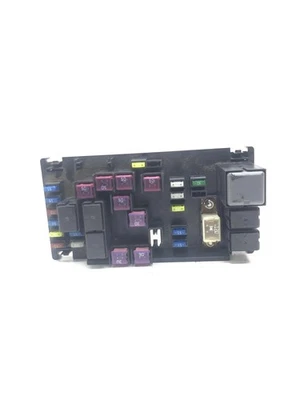 Scatola fusibili SUBARU OUTBACK BS 82241AG06025 2.00 Diesel 110kw 2007 27812286 - Immagine 1 di 4