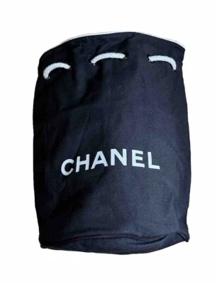 "Bolso cubo vintage Chanel con cordón de lona negro 11,5""x 6,5""" Foto 1 de 4