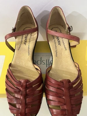Softspots Women's Tatianna Leather Shoe, Size 7.5 NEW Beautiful Wine Fall Color - Image 1 of 4