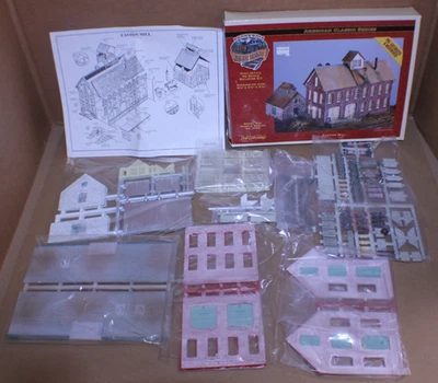 OPEN-BOX / UNBUILT / ERTL COLLECTIBLES 4783 EASTON MILL HO SCALE - Image 1 of 4