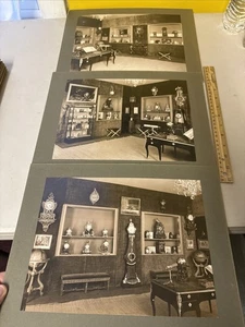 Vintage 3er Set montierte Fotos einer Museumsuhr Sammlung Ausstellung Exponat - Bild 1 von 7