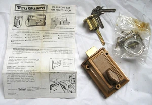 Vintage TruGuard Deadbolt Door Lock Slide - Nite Lock Latch w/ Keys - Picture 1 of 7