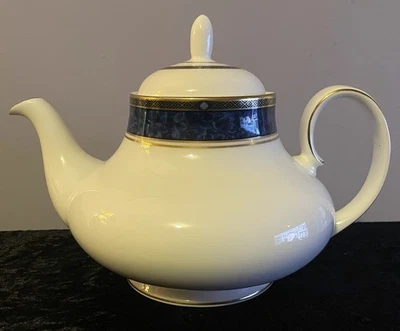 Royal Doulton Stanwyck Large 2 1/2 Pint Teapot 1st Quality Unused - Image 1 of 4
