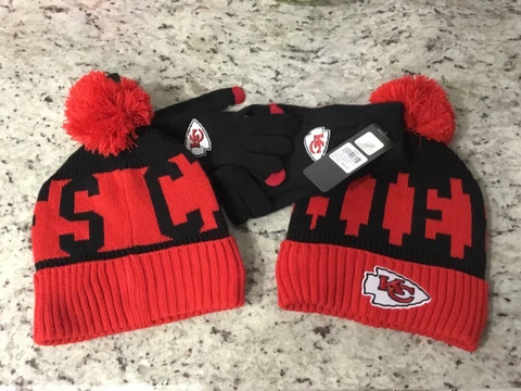 NWT—NFL Team *ADULT* SIZE-Kansas City Chiefs Beanie & Gloves Set Hat Cap Cover
