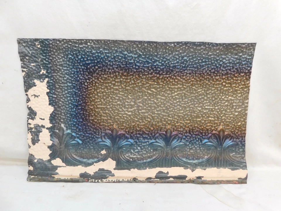 Telha de borda estilo vitoriano Fleur De Lis antiga de 1800 24 pol. TETO DE ESTANHO ORNAMENTADO - Imagem 1 de 4