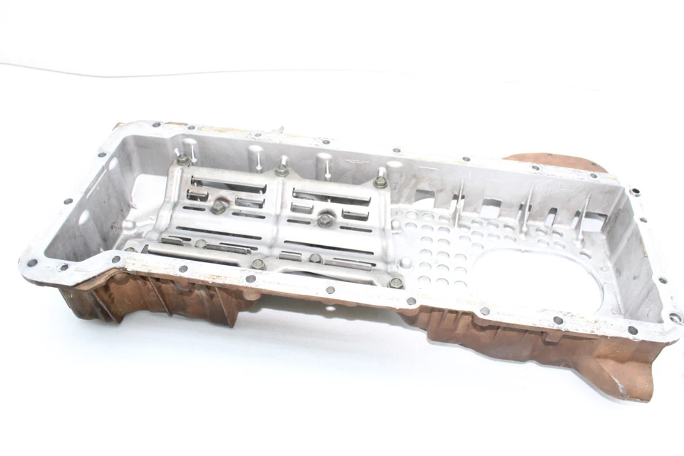 01-10 CHEVROLET SILVERADO 2500HD 6,6 L LLY CÁRTER DE ACEITE SUPERIOR Q6537 Foto 1 de 4