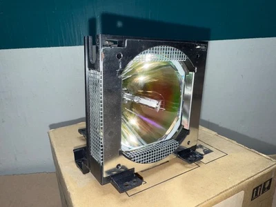 SHARP RLMPF0064CEZZ LCD PROJECTOR BULB / PROJECTION BARE LAMP WITH HOUSING - Image 1 of 4
