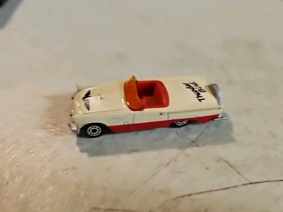 Matchbox 1957 Thunderbird T-Bird convertible hecho en 1982 Foto 1 de 4