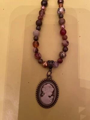 Collar Retro Bronce Victoriano Ovalado Camafeo Colgante Topacio Cristal Perla Cuentas Foto 1 de 4