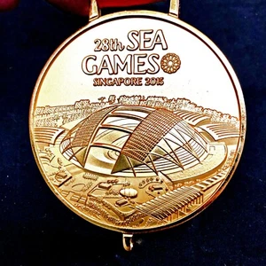 SEA Games 28th 2015 Medal Southeast Asian Singapore Commemorative Medallion Rare - Picture 1 of 12