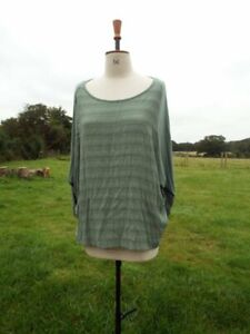 Easy To Wear Soft Green Batwing Loose Fit Top ANN HARVEY Plus Size 22