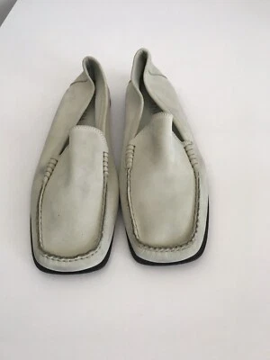 ПОДЛИННЫЙ ESCADA СВЕТЛО-ЗЕЛЕНЫЙ ЗАМШЕВЫЕ ТУФЛИ НА ПЛОСКОЙ ПОДОШВЕ РАЗМЕР 37 1/2 СДЕЛАНО В ИТАЛИИ - Изображение 1 из 4