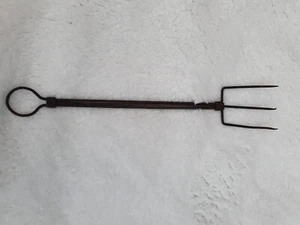 Antique Vintage Long Wire Extendable Toasting Fork - Picture 1 of 6