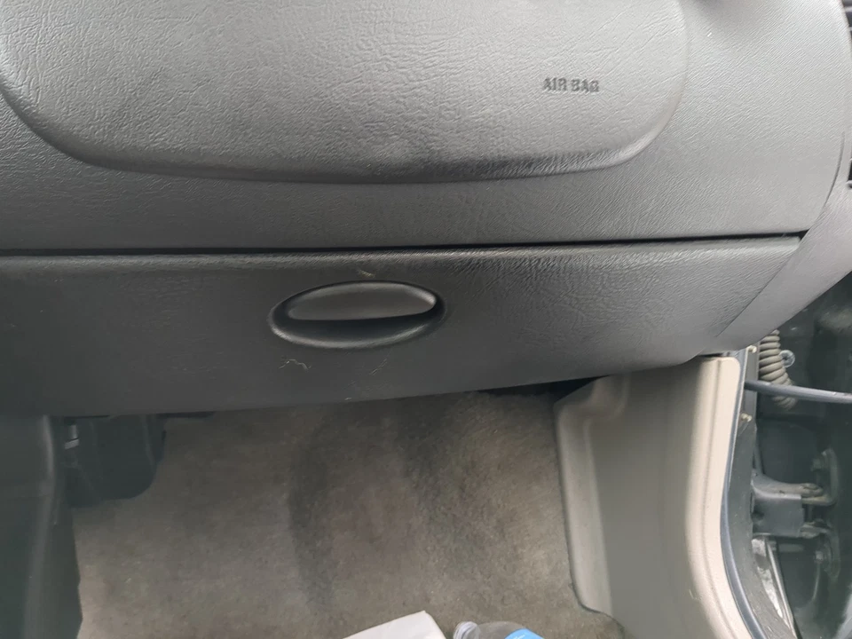 Saturn Sl2 1999 guantera pasajero puerta compartimento de almacenamiento CPNST Foto 1 de 2