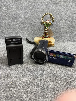 JVC Everio GZ-HM30BU AVCHD 40x Zoom Camcorder Battery Charger Tested/Working - Image 1 of 4