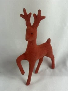 "Estatuilla de reno flocado rojo vintage de plástico Navidad 5"" X 3""" - Imagen 1 de 10