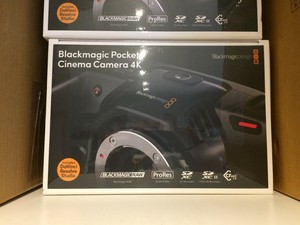 Blackmagic Design Pocket Cinema Camera 4K NEU OVP Neu Sofort verfügbar Händler !