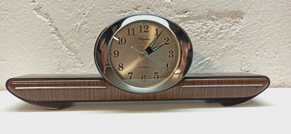 Tischuhr von Rhythm aus den 70 er Jahren Wecker - Bild 1 von 4
