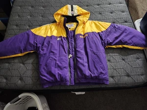 Vintage Minnesota Vikings winter Coat Large - Picture 1 of 9