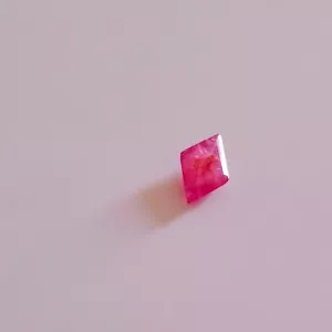 4.30-Carats Natural Burmese Ruby Gemstone Size=-14.70 X 9.80 X 4.30 MM Approx. - Picture 1 of 4