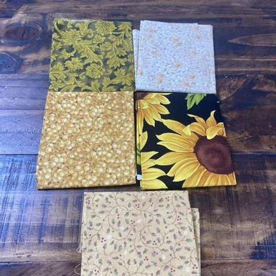 FAT QUARTERS FOR QUILTING AND CRAFTING Fabric Lot Of 5, floral, multicolor - Image 1 of 4