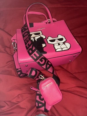 BOLSO/BOLSO BANDOLERA KARL LAGERFELD PARÍS CUERO CALIENTE ROSA NUEVO sin etiquetas.  Foto 1 de 4