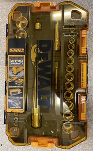 DeWALT 34-Pc Ratchet Socket Set 1/4” & 3/8” Drive Chrome SAE/Metric - Picture 1 of 3