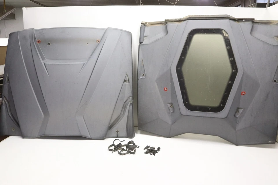 Can-Am Commander 800 MAX 17 2 Piece Roof Front 705009203 Rear 705009205 52357 Foto 1 de 4