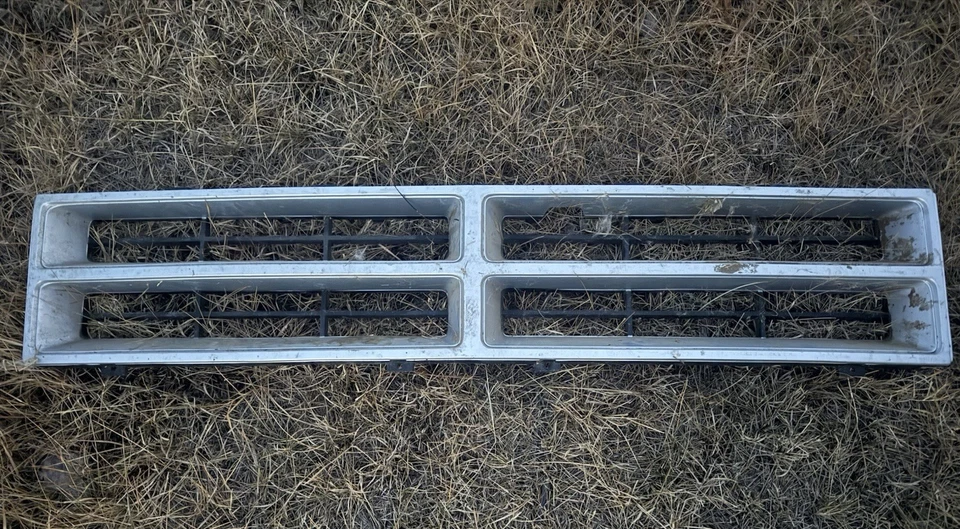 Grelha frontal OEM para 1986-1990 Dodge Ramcharger D150 W150 D250 D350 W250 - Imagem 1 de 1