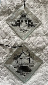 Menge 2 Glas Ornamente ~ Lakeside, Ohio ~ ca. 3" Quadrat. - Bild 1 von 1