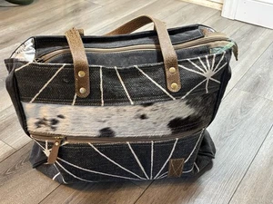 Bolso bandolera grande de cuero de vaca Myra Western para mujer - Imagen 1 de 15