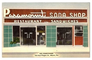 MIAMI BEACH, FLORIDA - PARAMOUNT SODA SHOP - VINTAGE LINEN POSTCARD - Imagen 1 de 2