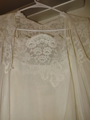 Винтажная женская ночная рубашка Van Raalte M цвета слоновой кости нейлоновая кукла 60-е фея женская - Изображение 1 из 4