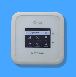Hotspot mobile sbloccato/AT&T Netgear Nighthawk M6 MR6110 WiFi 5G bianco - Foto 1 di 7