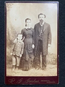 Kansas City Missouri MO Handsome Young Family Beard Man Antique Cabinet Photo - Picture 1 of 2