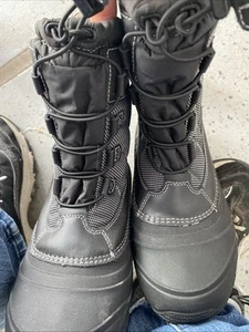 The North Face Jugend Therma Filz wasserdicht Stiefel Schuh schwarz grau Größe 6 Jahre - Bild 1 von 6