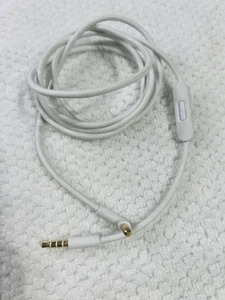 Cable blanco - Imagen 1 de 2