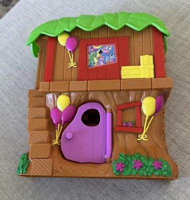 Mattel Dora the Explorer Treehouse House Structure Adventure Birthday Party - Image 1 of 4