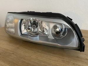 NEUER Volvo V70 II R Xenon Scheinwerfer S60 R 31446819 - Bild 1 von 10