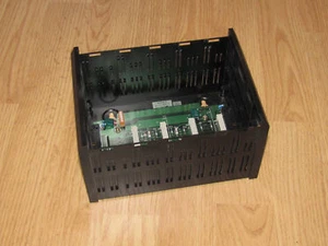 RELIANCE AUTOMAX PLC 4 SLOT RACK CHASSIS 45C911 - Picture 1 of 3