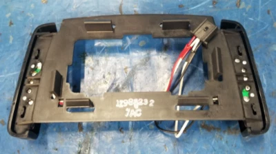 GM AC Delco 17985232 D7017 Steering Wheel Horn Switch Button 88-90 Berreta - Image 1 of 4